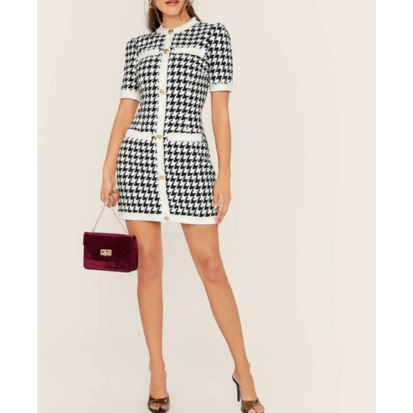 🔥FINAL SALE🔥 | Houndstooth Tweed Button Up Dress - Picture 5 of 6